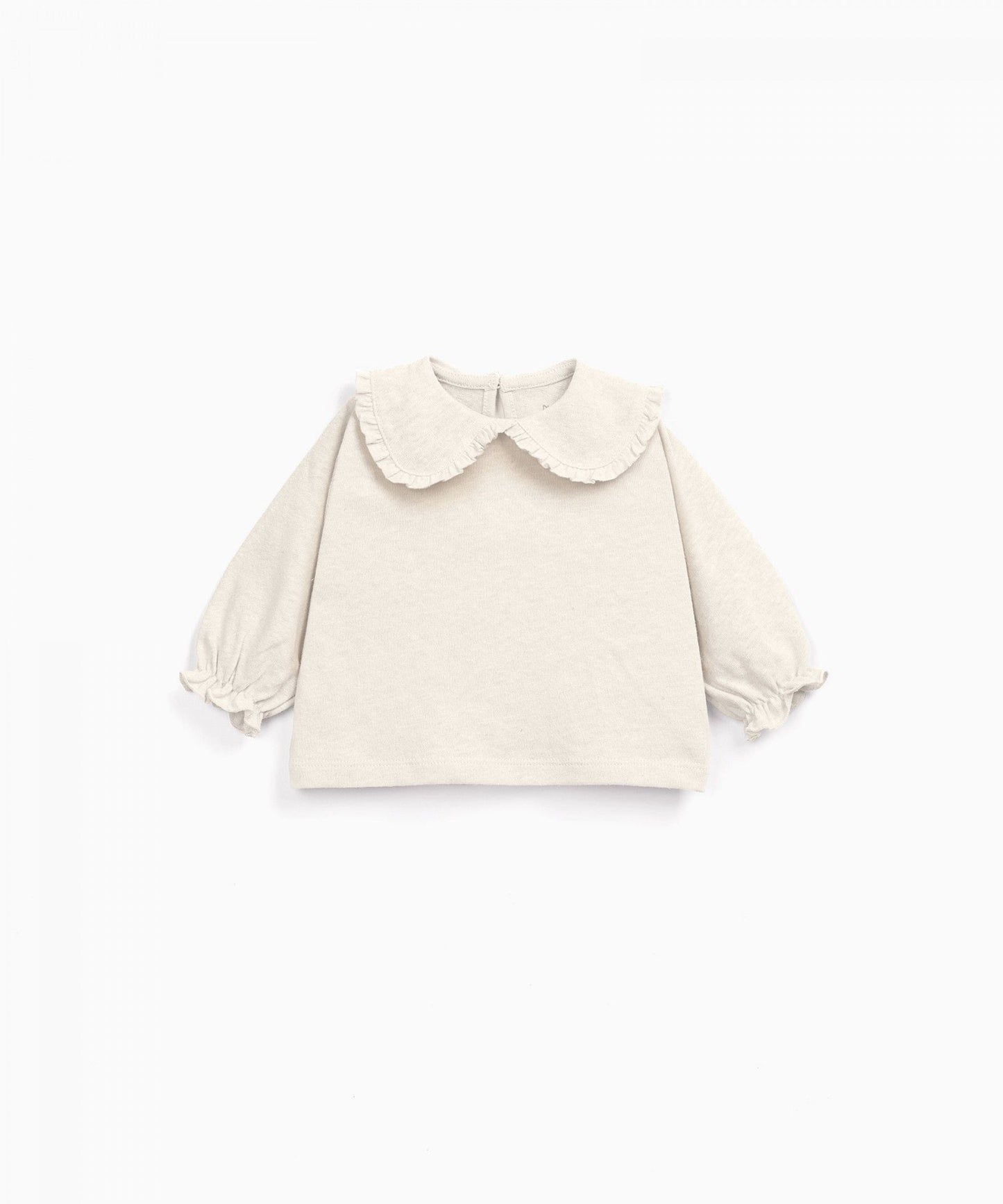T-shirt con apertura sul retro