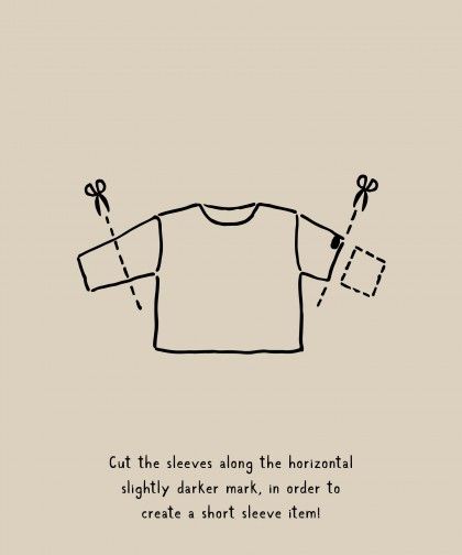T-shirt con apertura sul retro