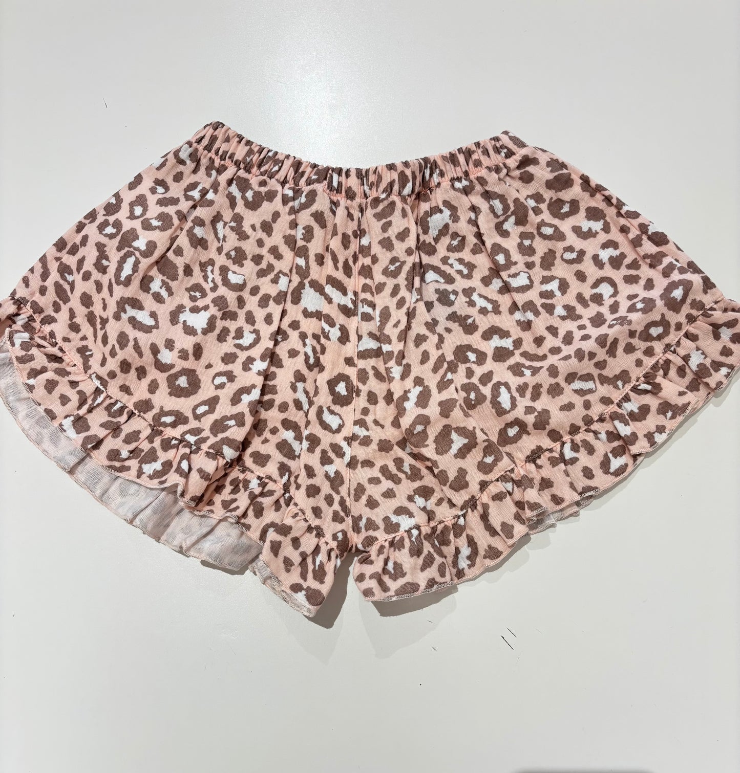 SHORT LEO