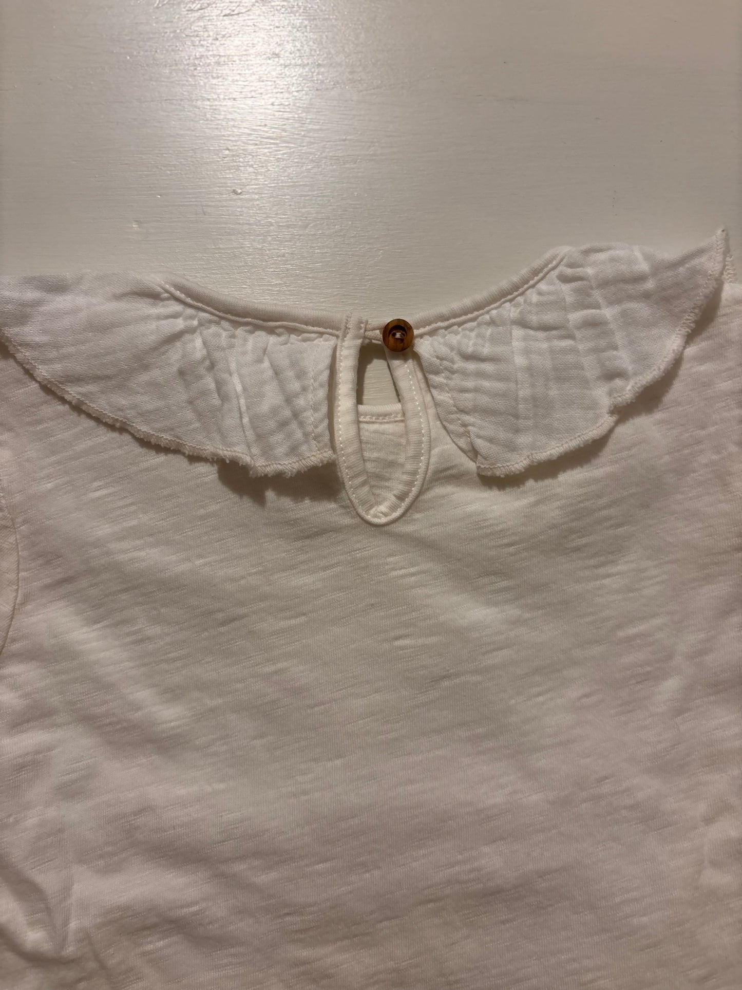 COLLAR T-SHIRT