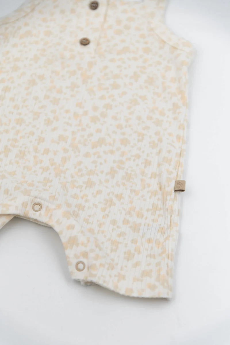 Tutina corta smanicata