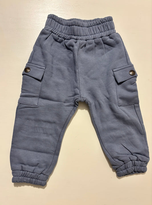 PANTALONE CON TASCHE