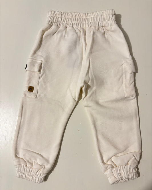 PANTALONE CON TASCHE
